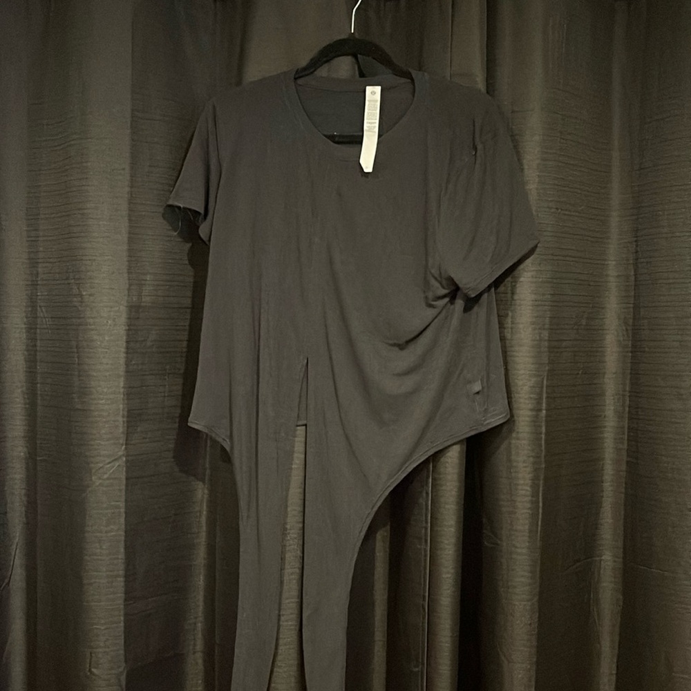 Lululemon tie front t shirt